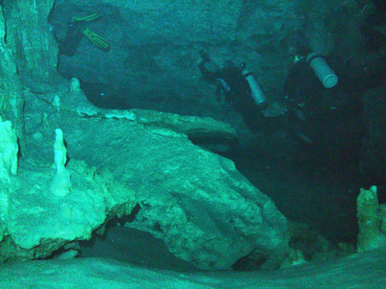 Cenote Dos Ojos photo 3