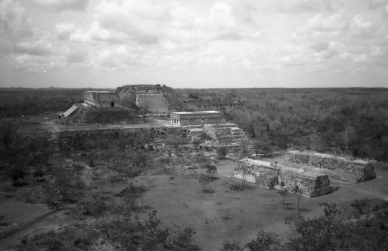 Uxmal photo 3