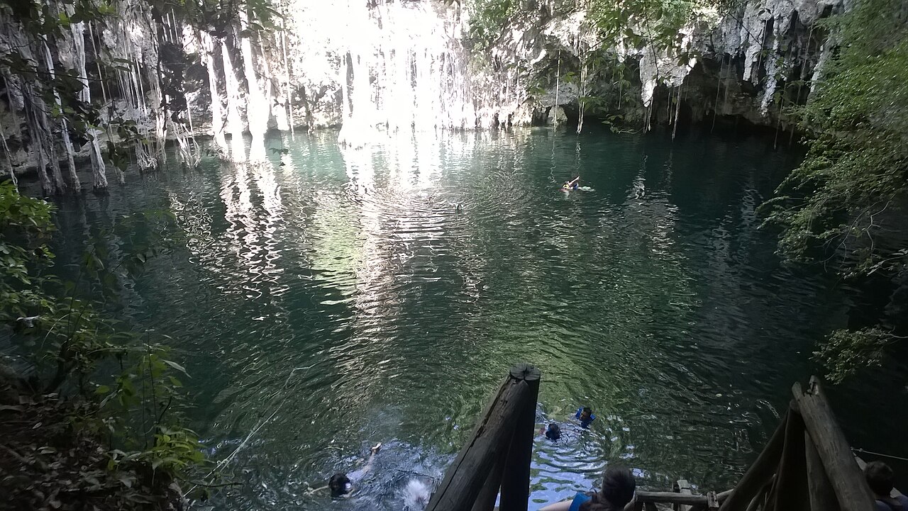 Cenote Yokdzonot photo 3